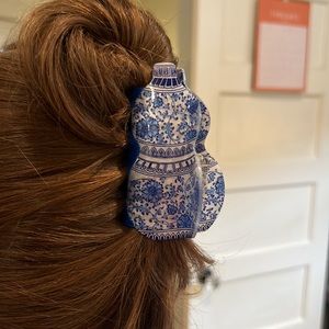 Blue & White Chinoiserie Ginger Jar Hair Clip
